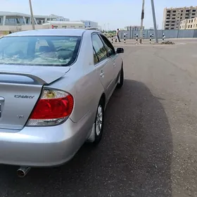 Toyota Camry 2004