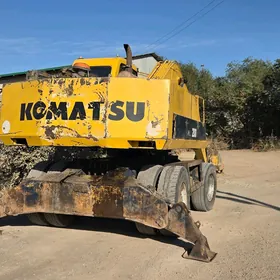 Komatsu PC200LC-8 2006