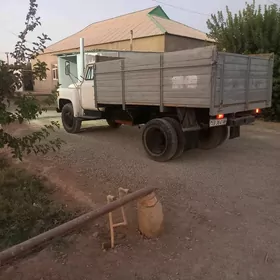 Gaz 52 1988
