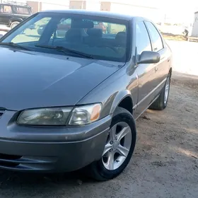 Toyota Camry 1999