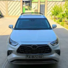 Toyota Highlander 2022
