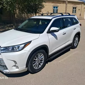 Toyota Highlander 2019