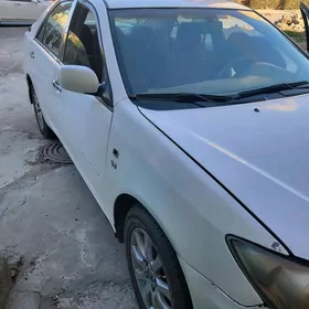 Toyota Camry 2004