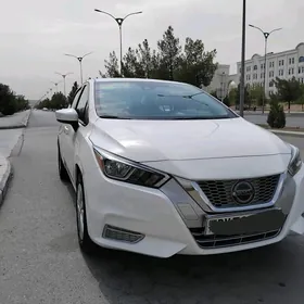 Nissan Versa 2020