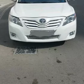 Toyota Camry 2010