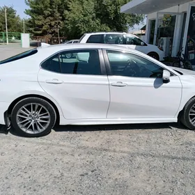 Toyota Camry 2022