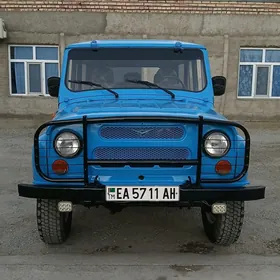 UAZ 469 2001