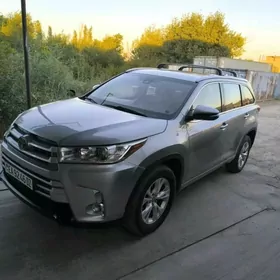 Toyota Highlander 2017