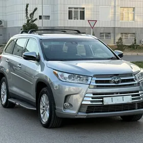 Toyota Highlander 2019