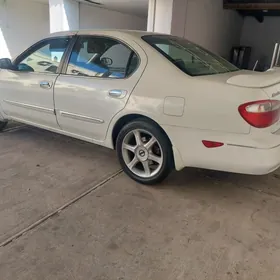 Nissan Maxima 2000