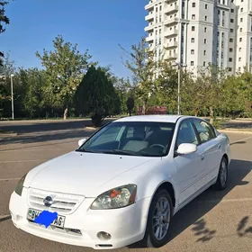 Nissan Altima 2004