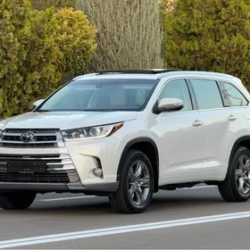 Toyota Highlander 2016