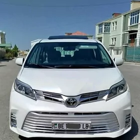 Toyota Sienna 2017