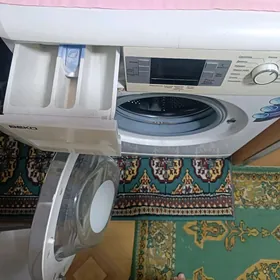 Продам стиральную  машину