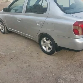Toyota Echo 2000