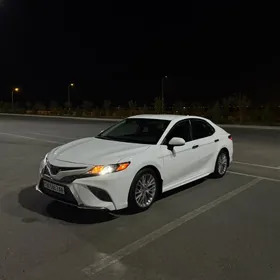 Toyota Camry 2020