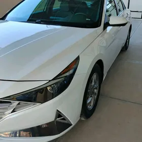 Hyundai Elantra 2021
