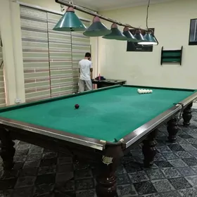 бильярдный стол