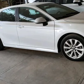 Toyota Camry 2020