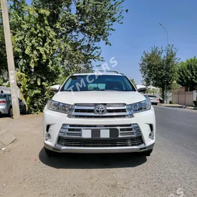 Toyota Highlander 2019