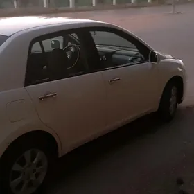 Nissan Versa 2009