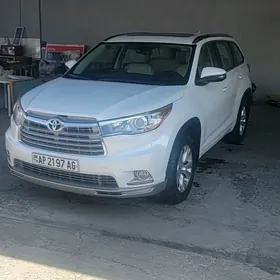 Toyota Highlander 2016