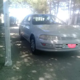 Toyota Carina 1992
