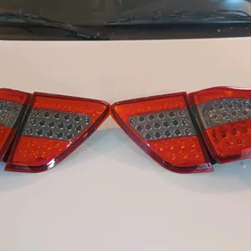 10 Karolla Çyra