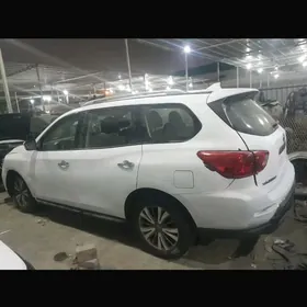 Nissan Pathfinder 2020