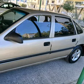 Opel Vectra 1989