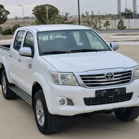 Toyota Hilux 2014