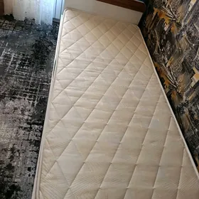 Продаётся кровать