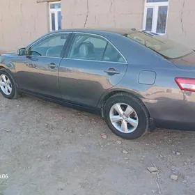 Toyota Camry 2011