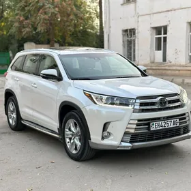 Toyota Highlander 2018