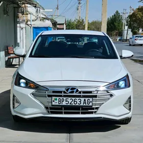 Hyundai Elantra 2020