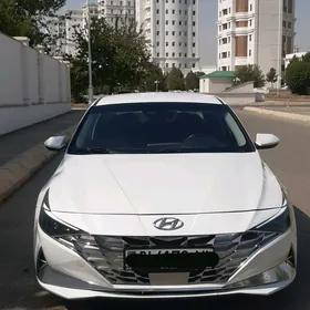 Hyundai Elantra 2021