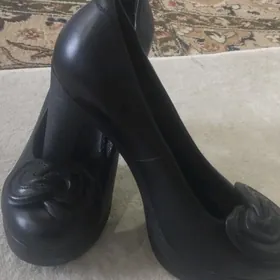köwüş