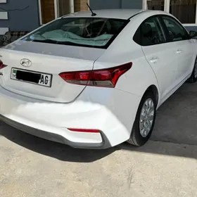 Hyundai Accent 2022
