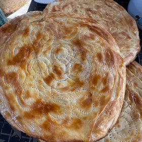 Çörekçi gerek ökde iki sany