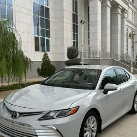 Toyota Camry 2022
