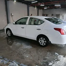 Nissan Sunny 2014