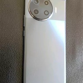 Tekno spark 20pro plus