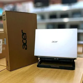 Acer Aspire / i7-11 / 12GB RAM