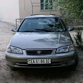 Toyota Camry 1999