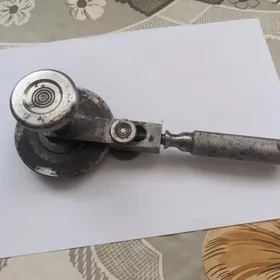 Машинка закаточная, Закрутка