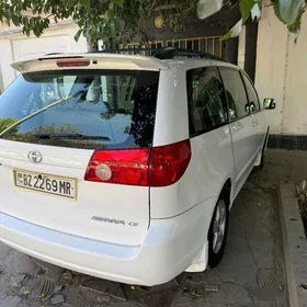 Toyota Sienna 2009