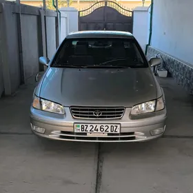 Toyota Camry 2000