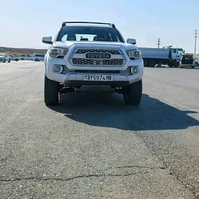 Toyota Tacoma 2018