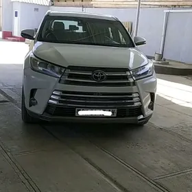 Toyota Highlander 2015