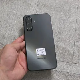 Samsung A17. 8/128. wetnam